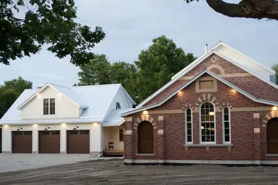 Image de Schoolhouse Loft near hiking, biking, beach, golf and more