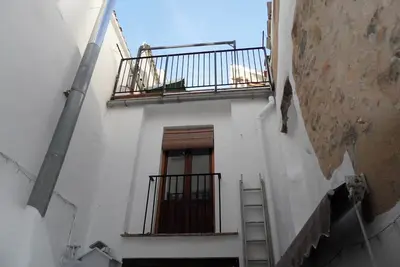 Image de Charmant big Tonwhouse with patio and roof terrace in Front of Sant Roc Church
