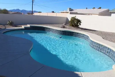 Image de Desert Oasis on Neptune w/Pool, Rv Park &  Hook Ups