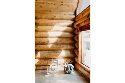Image de Cabin: Sleeps-14, 10 Acres, Pool + Outdoor Bar