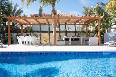 Image de Graceful 3 Bedroom Agia Napa Villa with Pool