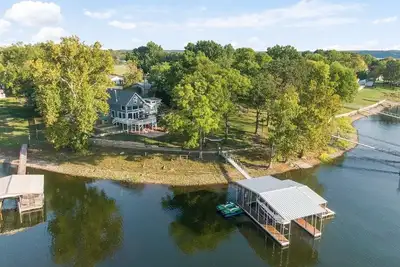 Image de Beautiful Monkey Island Lake Front Home - Private Dock & Extra Slip