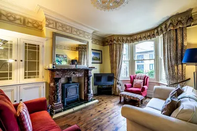 Image de 7 St John's Crescent - a family break that sleeps 6 guests in 3 bedrooms