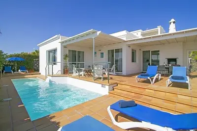 Image de Villa de vacances 'Benedicte' avec vue sur la mer, Wi-Fi et climatisation