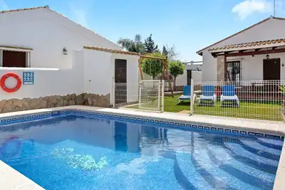 Image de \"Villa Elsa\", avec piscine, jardin, terrasse & Wi-Fi