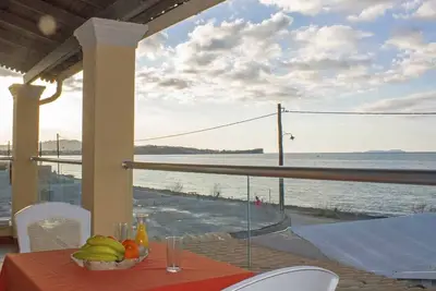 Image de Frosos Beachfront Maisonette Acharavi