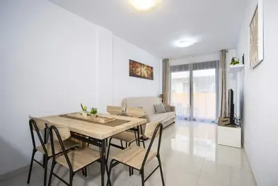 Image de Two bedroom apartment in a modern complex built in 2015 called “Residencial Alegría I”