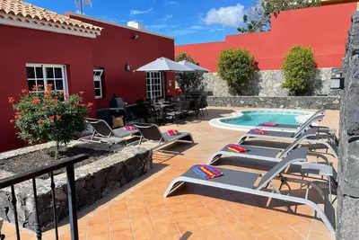 Image de Villa Consuelo. Attractive 5 Bedroom Villa. Private Heated Pool. Bbq.