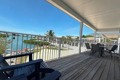 Shore Thang at Vaca Cove 4 Bedrooms 3 Baths, Pool, Ocean View with Dock