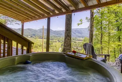 Image de Luxury Tiny Homes-Best Views Of The Smokies- Hot Tubs, Fire pits, Privacy