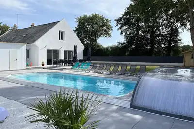 Image de Gîte de groupe ( 18/20 pers) avec piscine chauffée