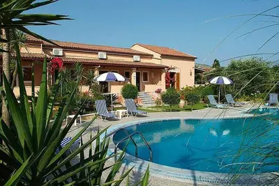 Image de Mary Helen Apartments