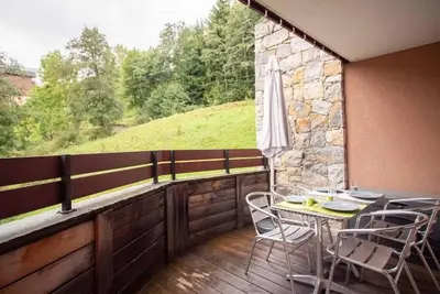 Image de À 195m des pistes de ski, 5ème étage, vue montagne, balcon, télévision, casier à ski, 37m², Valmorel