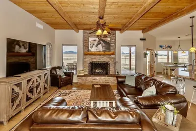 Image de Tilted Horse Ranch in the heart of wine country