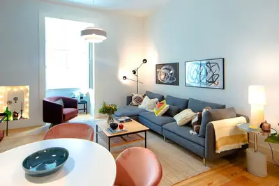 Image de Brand New & Spacious 2bdr Apartment by LovelyStay