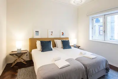 Image de Tasteful 2br Flat in Art District by LovelyStay