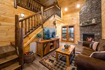 Image de *New Listing* 1 bedroom cabin w/hot tub -15 min to Pigeon Forge