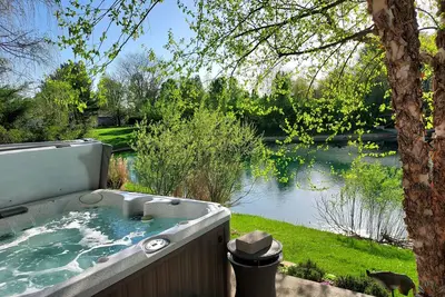 Image de Cozy, clean beautiful & welcoming!