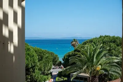 Image de Ref: Sup115:  T2 dans résidence  en bord de plage au Lavandou 4 pers