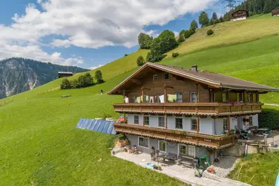 Image de Séjour à la ferme près d'une station de ski