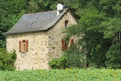 Image de Petite Maison Tranquille dans la Nature