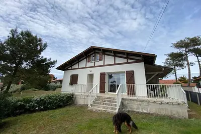 Image de Maison familiale landaise à 350m de la plage avec garage, 4 chambres et jardin
