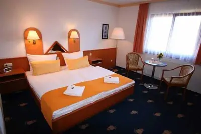 Image de Double room Comfort (balcony or terrace) - Hanse-Kogge Hotel & Restaurant