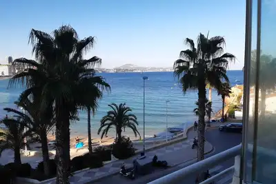 Image de Beautiful Apartment on the 1st line of the beach