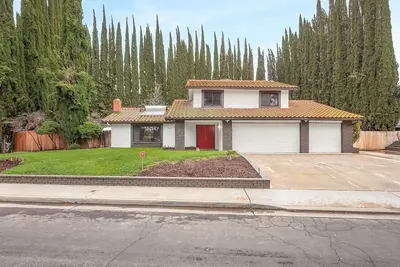 Image de Newly remodeled 4 bed 3 bathroom home near Yosemite & Kings Canyon national park