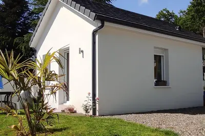 Image de Joli petit chalet chaleureux a proximité d un bois