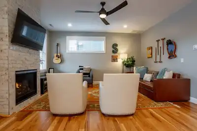 Image de Southbound | Asheville Villa Just Minutes from Downtown with Hot Tub