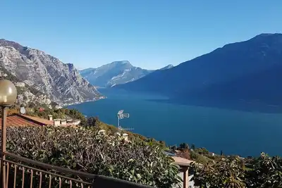 Image de Holiday feeling Lake Garda Limone mountain / lake view