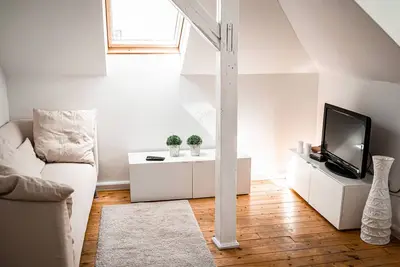 Image de Cozy 3 room apartment 4 minutes near central station and city