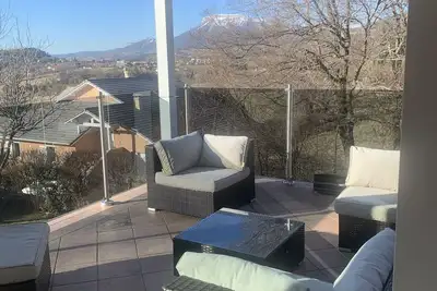 Image de Villa plein sud dans les hauteurs de Gap avec vue panoramique sur les montagnes