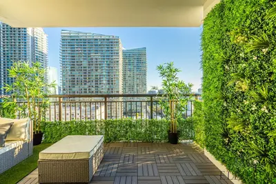 Ellilux- Brickell Luxury Living