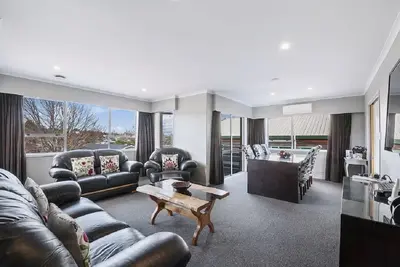 Image de Central & Spacious