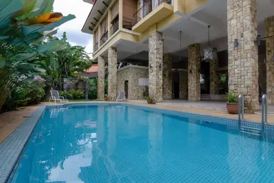 Image de A Generous & Cozy 5br Unit in Ampang, Free Parking