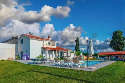 Image de Charming villa with pool for 7 people