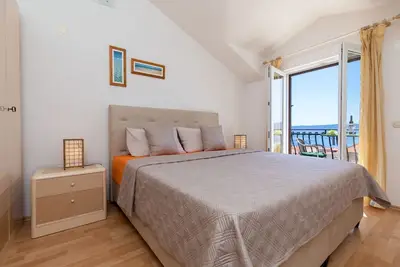 Appartement d'une chambre avec le balcon et la vue sur le mer Bol, Brac (A-2899-a)