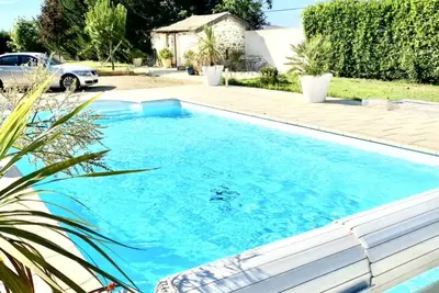 Image de Belle Villa de Campagne climatisée, 10 personnes avec piscine au sel.