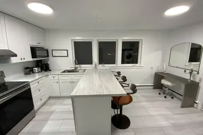 Image de Beautiful Brighton/Charlottetown; 1300 sq ft. apartment with Ac and large deck.