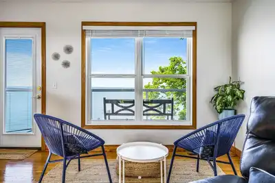 Image de Tree Top Lakehouse! -  Breathtaking Views & Sunsets