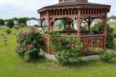 Image de Large home 15 min from ocean, 5 min to boat launch