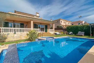 Image de Joan Deia Escultor - Luxury villa with pool and jacuzzi. Free Wifi.