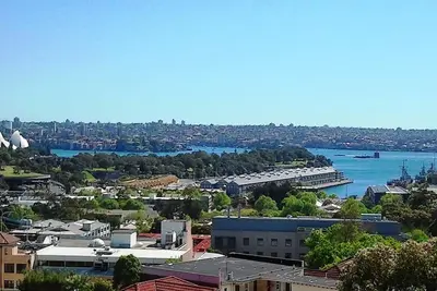 Image de Spacious apartment with stunning harbour view