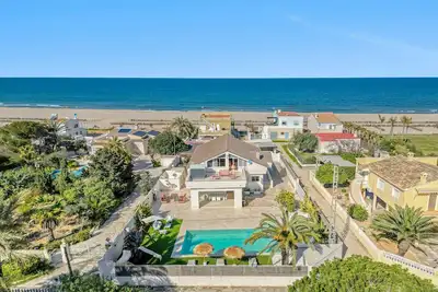 Image de Villa Cudei, en front de mer, proche plage, avec piscine & Wi-Fi