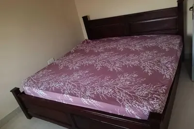 Image de Lovely 1-bedroom Condo with A/C, Hall & Kitchen