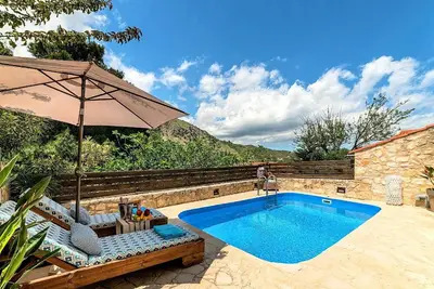 Image de Maison de vacances Kourna pour 1 - 6 personnes avec 2 chambres à coucher - Maison de vacances