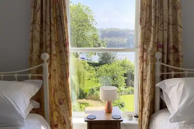 Riverside Idyll - Very close to Truro