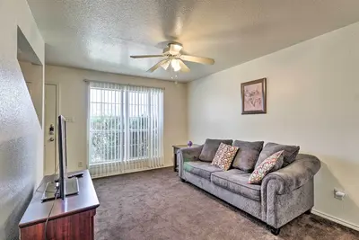 Image de Covered Patio & Charcoal Grill: Killeen Apt!